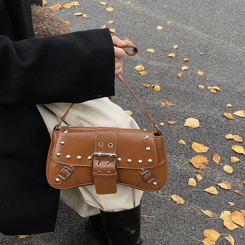 

Niche design versatile ins style shoulder bag female popular Spice Girl fashion temperament popular willow nail armpit bag