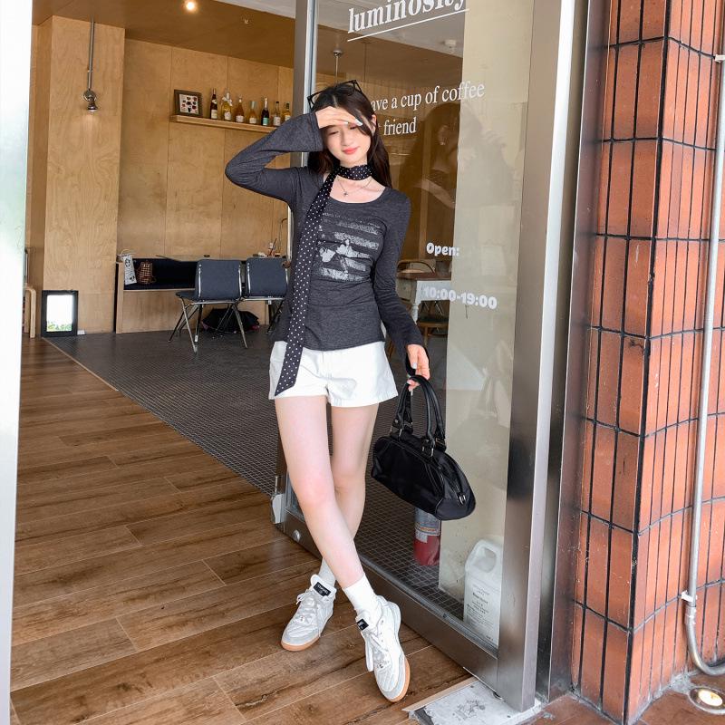 American Retro Square Neck Long Sleeve T-shirt - Women's Slim Fit Cropped Top for Autumn