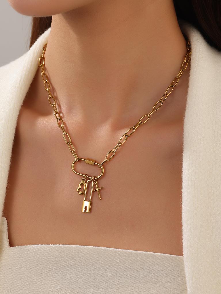 Paperclip Charm Necklace for Women, Gold Chunky Charm Necklaces Starfish Seashell Jewelry Charms Boho Gift Minimalism Metallic Style