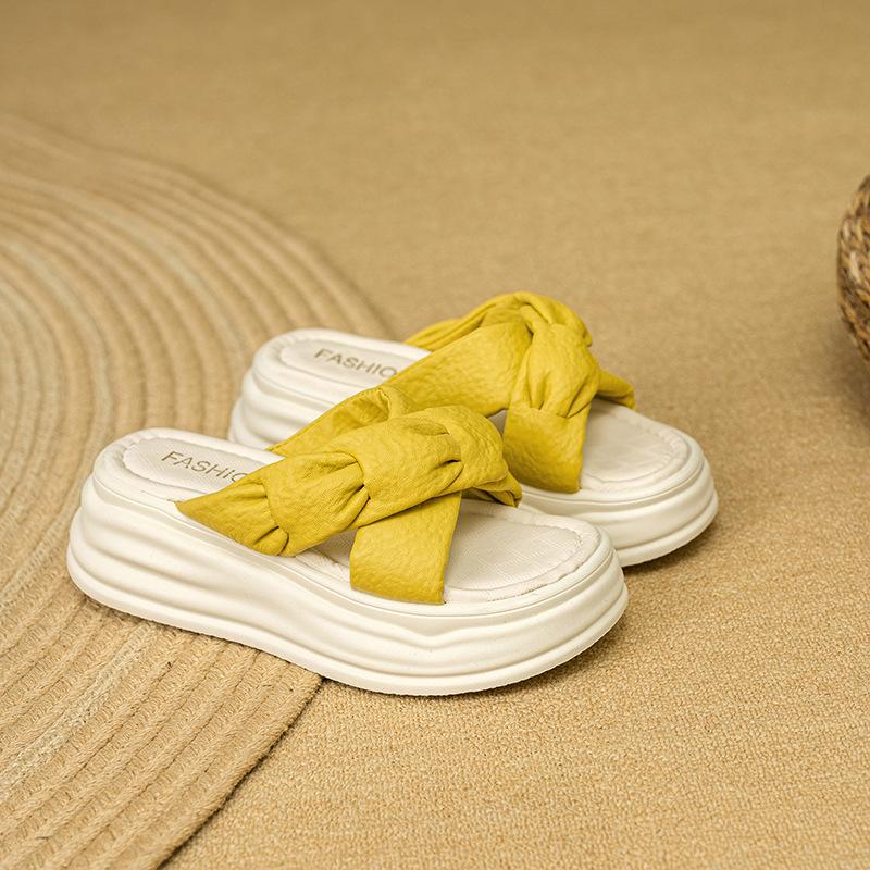 

Мягкие тапочки на высокой подошве для улицы женские летние новые модные на толстой подошве с перемычкой пляжные сандалии 40 лимонно-желтый