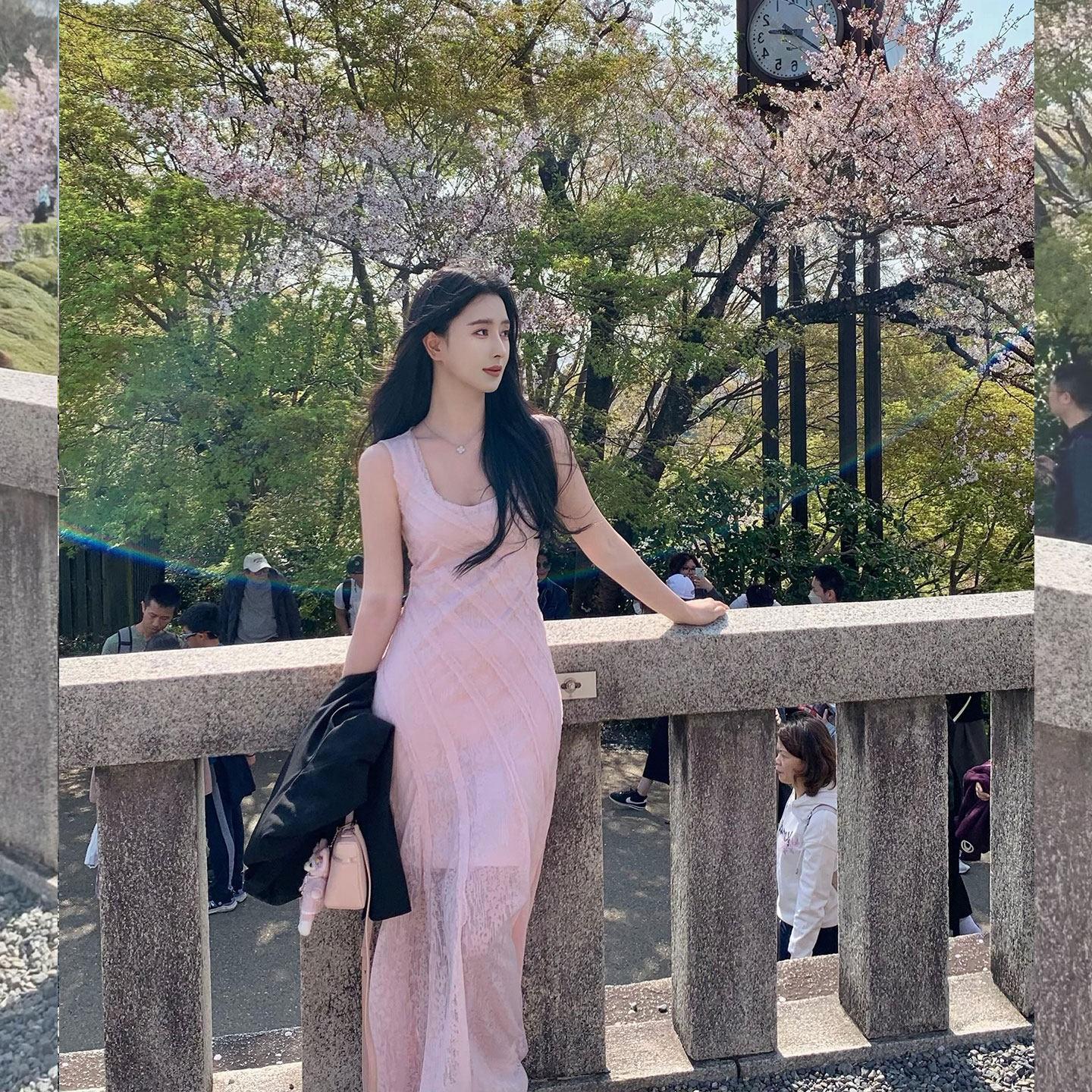 

French pink lace dress women s summer new holiday style age-reducing temperament sleeveless waist A-shaped long dress S розовый