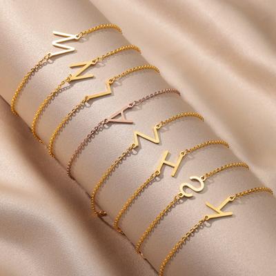 Nieuwe stijl letter nis ontwerp armband hoofdletter Engelse letter armband modieus en veelzijdig
