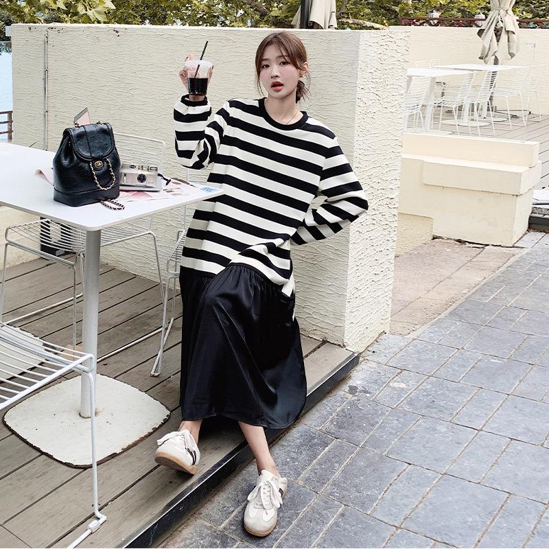 Pink Striped Patchwork Maternity Sweatshirt Dress – Mid-Length 2024 Autumn Retro Loose College Style