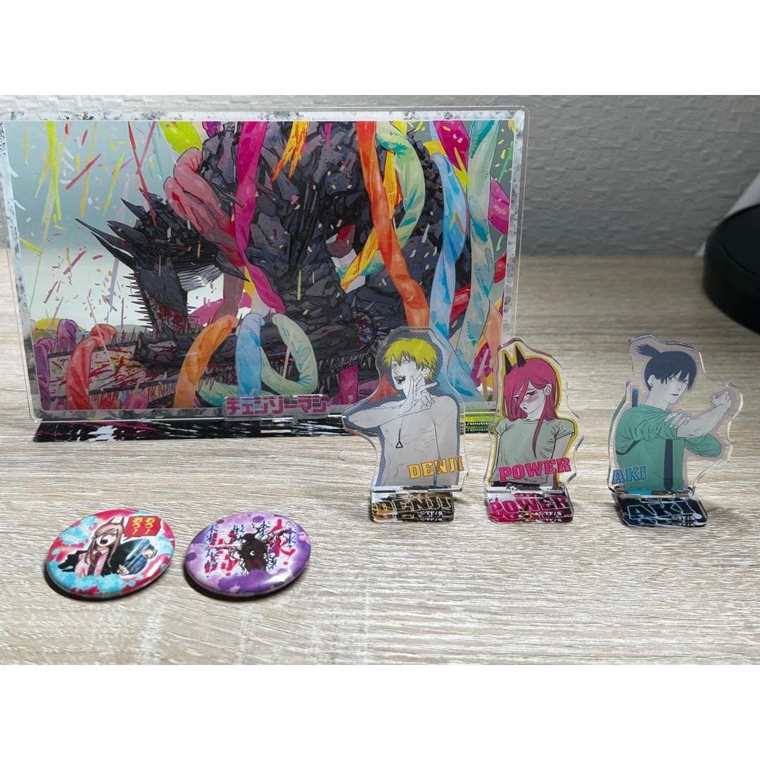 Used Chainsaw Man Acrylic Stand Can Badge Set