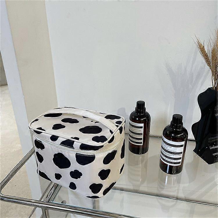 Cows cosmetic bag, portable printed, toilet bag with great capacity