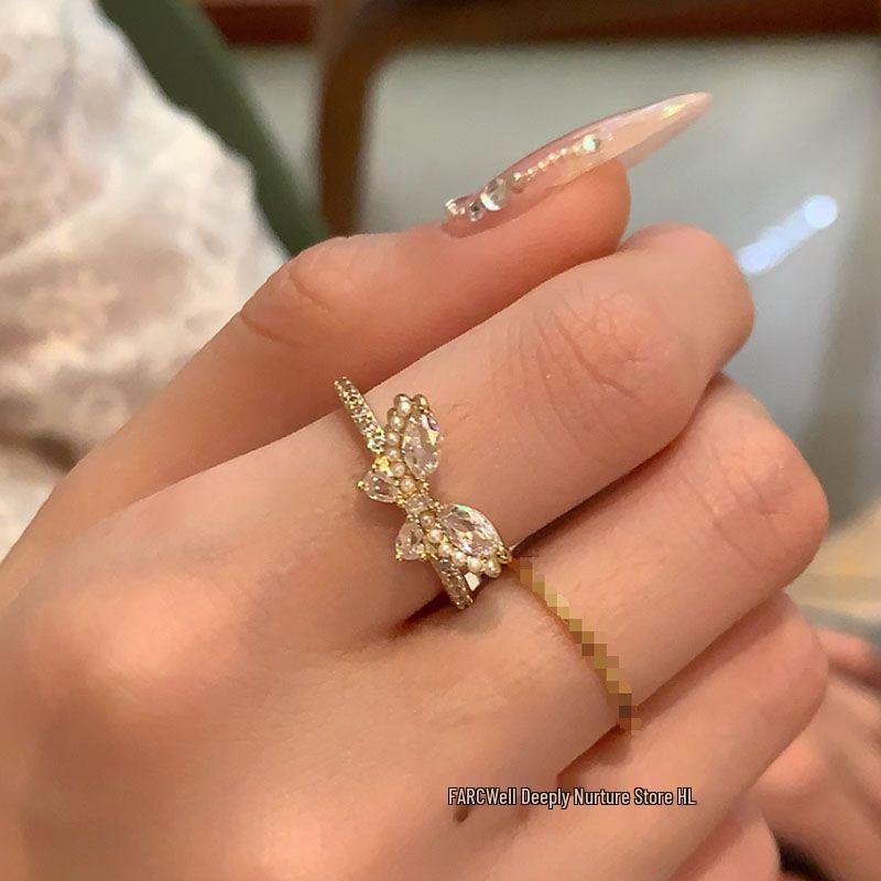 Elegant Diamond-Studded Butterfly Zirconia Ring for Women – High-End, Stylish Index Finger Band
