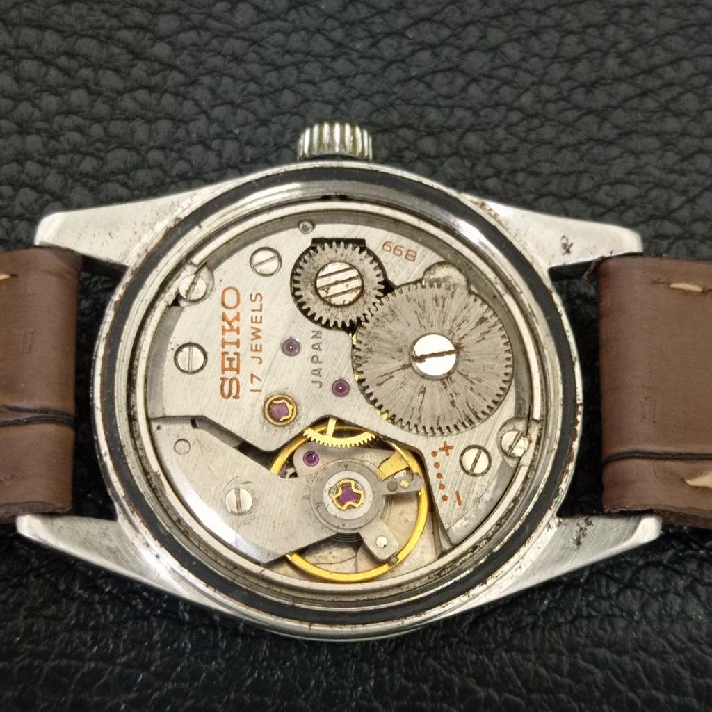 VINTAGE SEIKO HAND-WINDING 66B JAPAN BOY REFURBISHED RED DIAL WATCH a704664-1