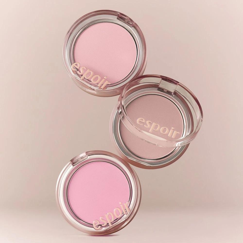 Blur wear blush