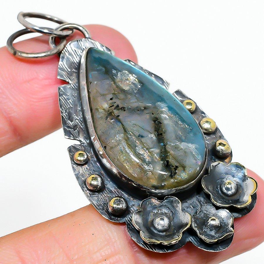 

Natural Labradorite Gemstone Handmade 925 Sterling Silver Pendant 2.44 W8I50