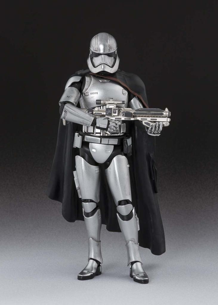 TAMASHII NATIONS Star Wars Kapitán Phasma 155mm malovaná pohyblivá figurka S.H.Figuarts cca. ABS a PVC