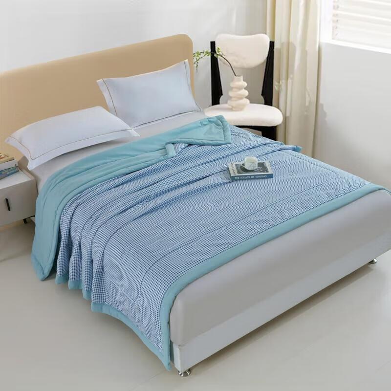 

MUJI All-Season Comforters and Quilts