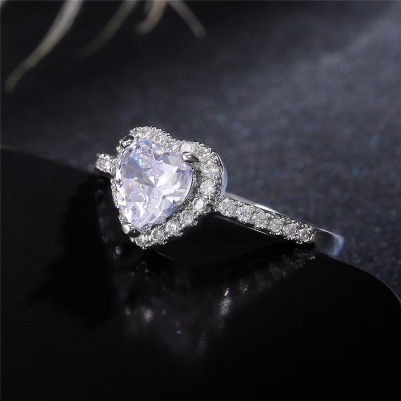 CopperHeart Ring for Women Exquisite Fashion Inlaid White Zircon Stones Wedding Ring Engagement Jewelry