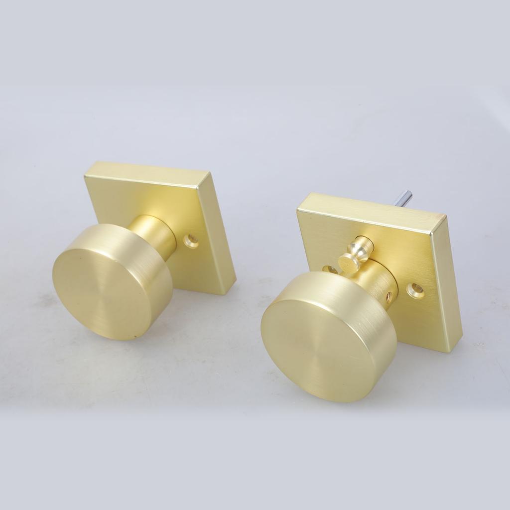 Practical Gold Door Knobs Interior Portable Sturdy Passage Hall Closet Satins Brass Finish for Modern Homes Use