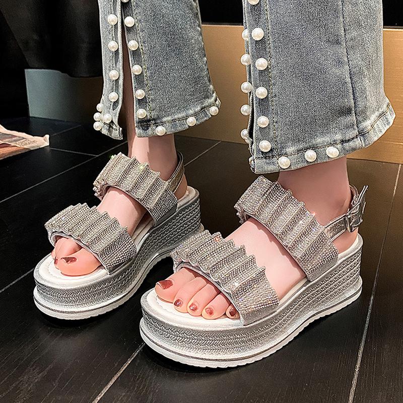 

Сандалии с плиссировкой из кристаллов, женские туфли на платформе с утолщенной подошвой, тапочки с ремешком на щиколотке, женские шлепанцы, студенческие сандалии-маффины 5 серебряный