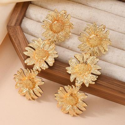 European Trend Irregular Flower Stud Earrings: Fashionable Retro with Heavy Metal Feel