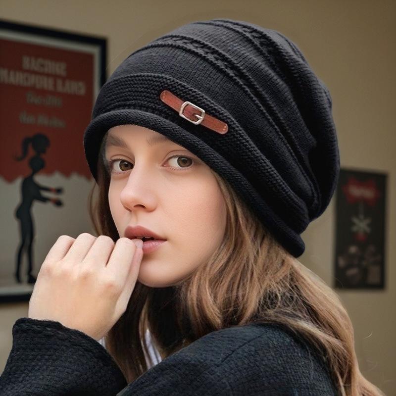 European & American Versatile Winter Knit Hat – Fashionable, Stylish, and Face-Slimming; Thick, Loose Woolen Hat for Women.