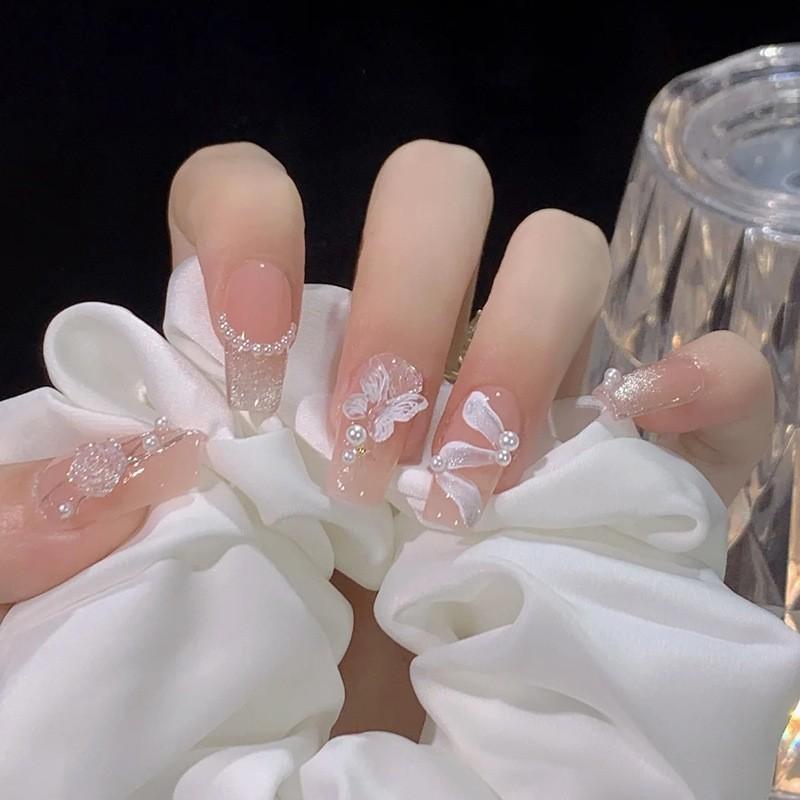 24 Stück Niedliche Girly Kurze Quadratische Falsche Nägel Süße Weiße Französische Nägel Glitzer Stern Strasssteine Nagelkunst Katzenauge Schleife Press-On Nägel