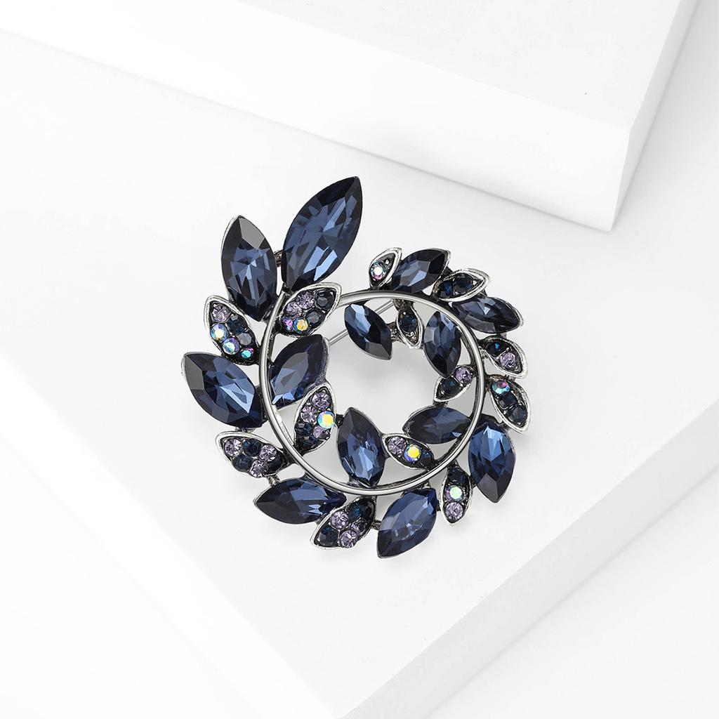 High-End Temperament Crystal Olive Branch Wreath Brooch Suit Women'S Ins Tide Anti-Light Neckline Sweater Accessories