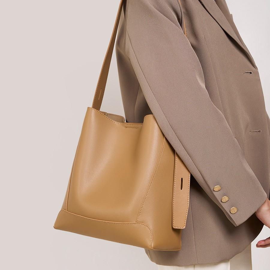 Large Bag Bag Women'S Autumn And Winter Women'S Bag Messenger Bag Versatile Leather Shoulder Large Capacity Commuter Bucket Bag