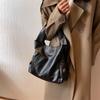 Retro Women's PU Leather Handbag Large Capacity Shoulder Bags Ladies Soft Leather Crossbody Bags for Daily Commute Work Shopping and Weekend Outings