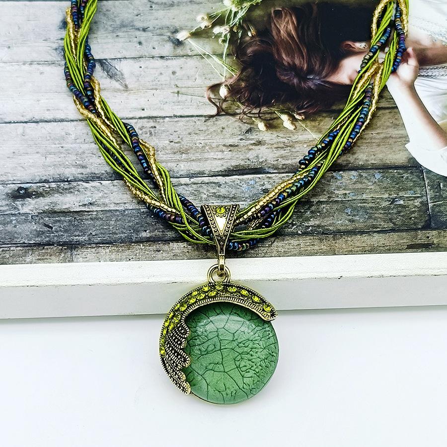 

Женское богемное винтажное ожерелье-подвеска с бисером ручной работы, с павлином и драгоценными камнями, ювелирное изделие, хрустальный чокер, этническая цепочка для свитера зелёный