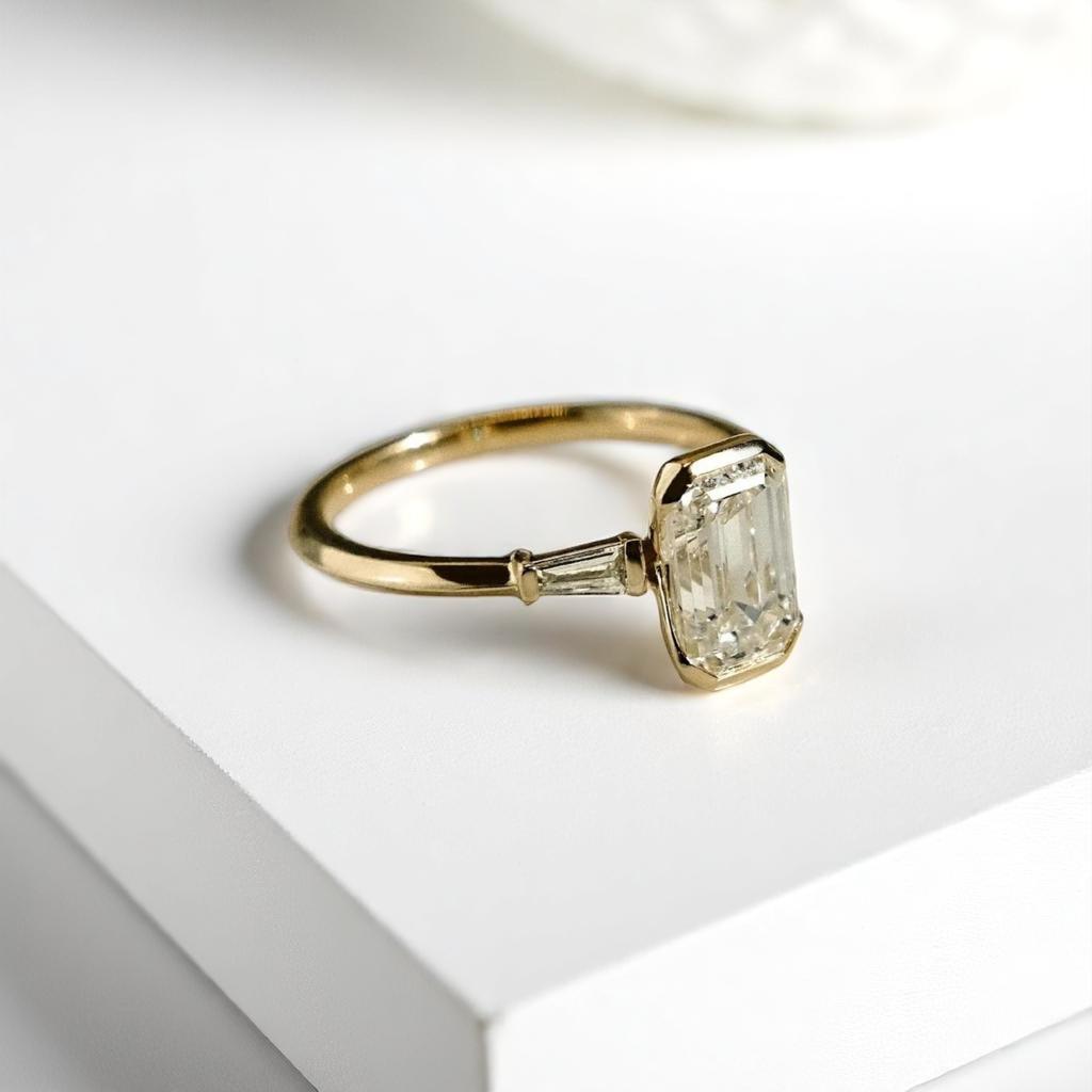 Smaragdschliff Moissanit Solitärring Gelbvergoldetes Silber Zargenfassung Verlobungsring Diamantschmuck Ring Jubiläumsgeschenk für sie