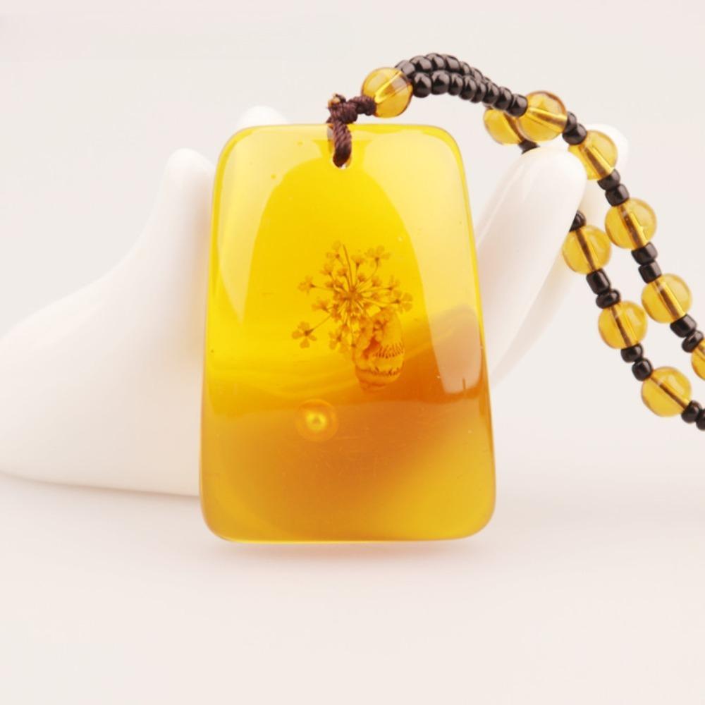 Ethnic Retro Inlay Plant Specimens Imitation Amber Beeswax Water Drop Jade Donut Pendant Necklace for Women Men Fashion Jewelry
