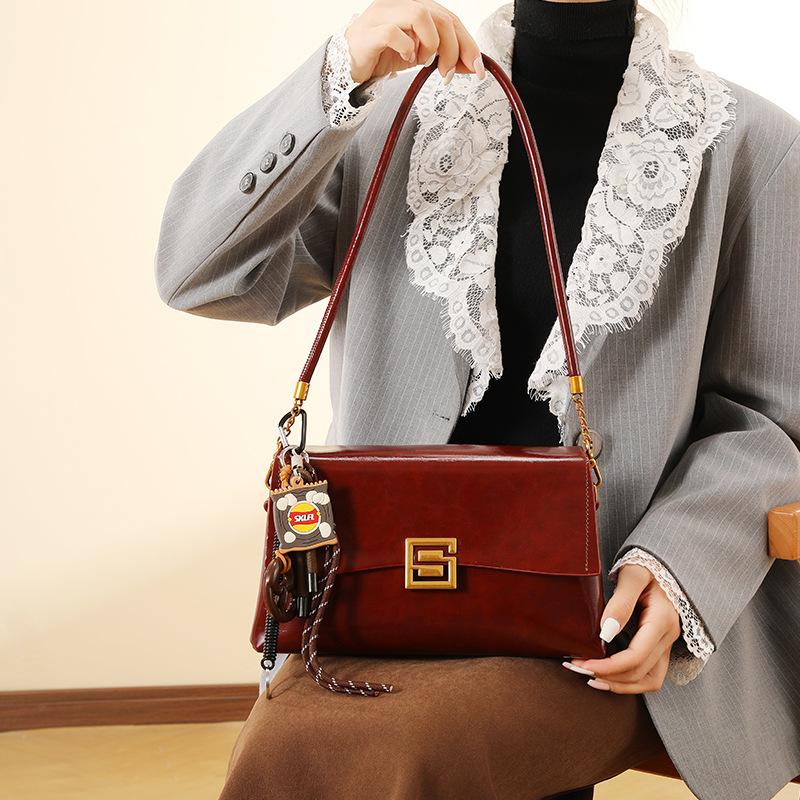 Red bag women's high-end atmosphere bridal wedding bag daily available armpit bag niche design messenger bag women