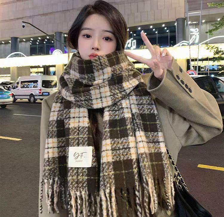 Plaid scarf women's winter high-end sense autumn and winter Korean version of the new imitation cashmere shawl thickened warm knitted scarf men