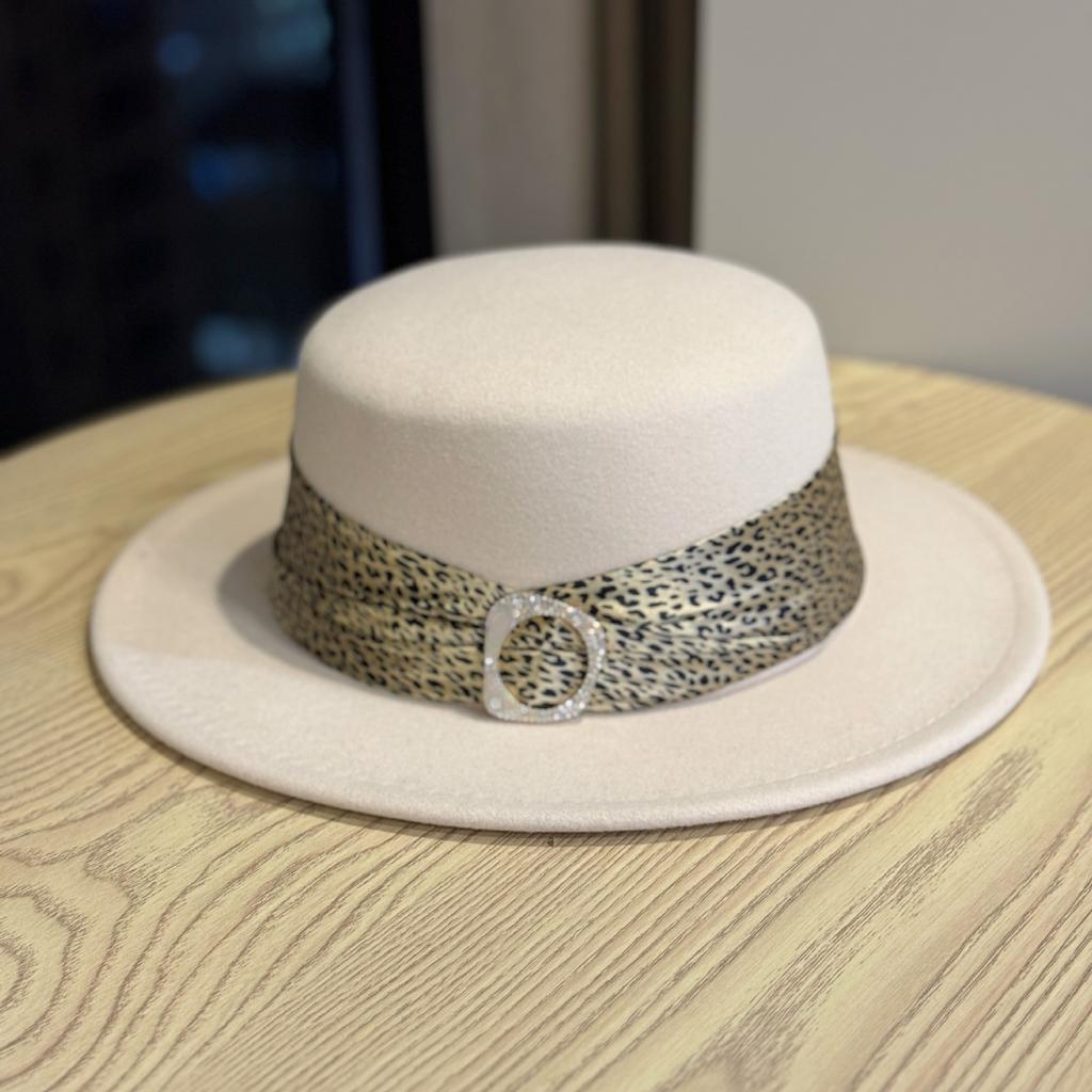 Hat Women's Autumn and Winter Rhinestone Flat Top Hat Woolen Felt Hat British Retro French Fashion Versatile Warm Hat Trend