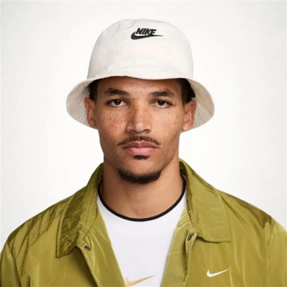 Apex Futura Washed Bucket Hat - 133 FB5381 1642837 L