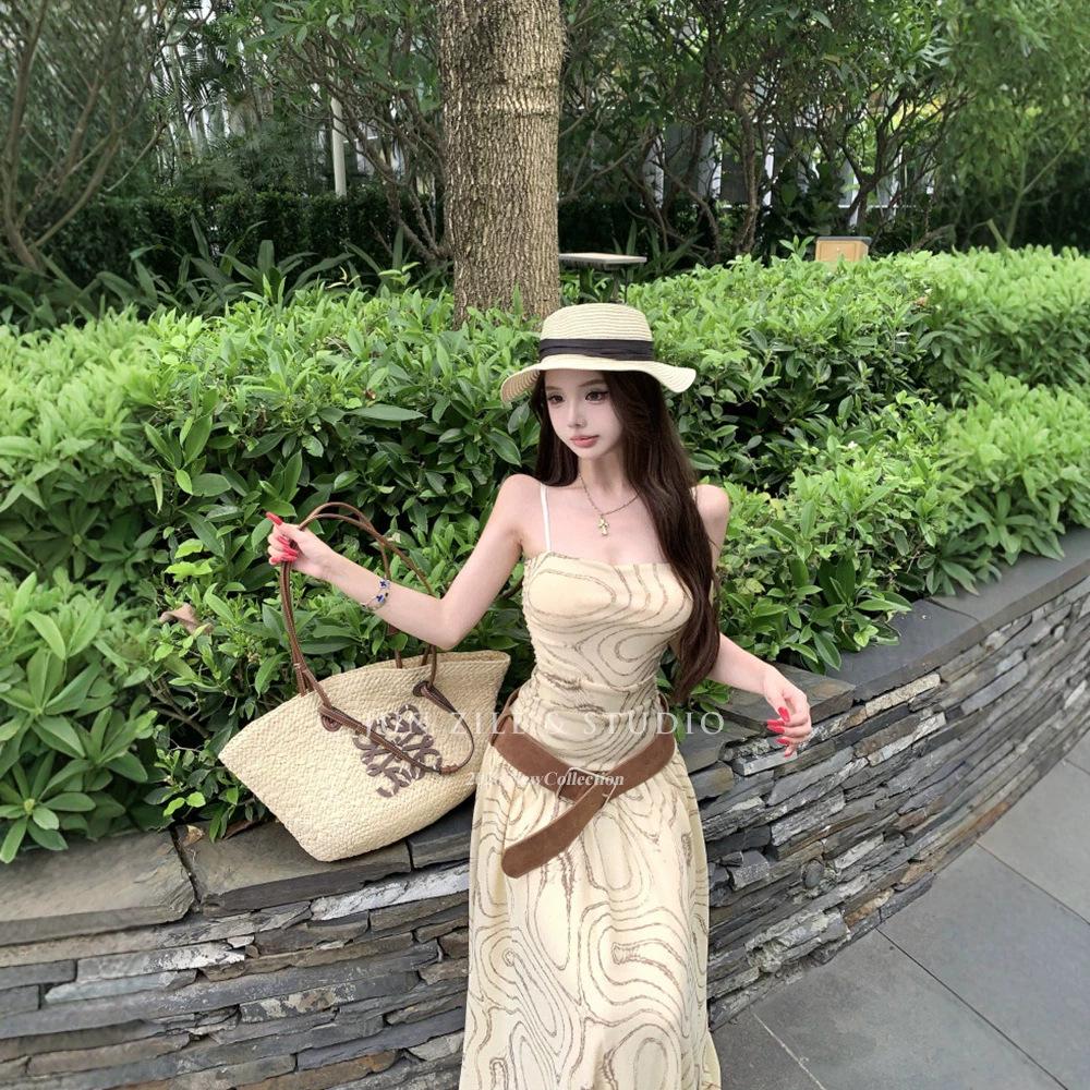 Beautiful dress French tube top suspender skirt waist and thin seaside vacation style swinging long skirt summer dress