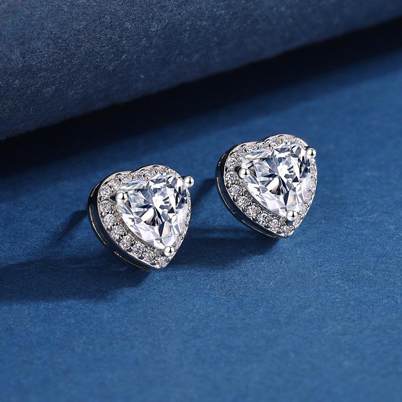 Simple Cubic Zirconia Love Jewelry Set Heart Shaped Necklace and Earrings Set Ins Fashion Accessories