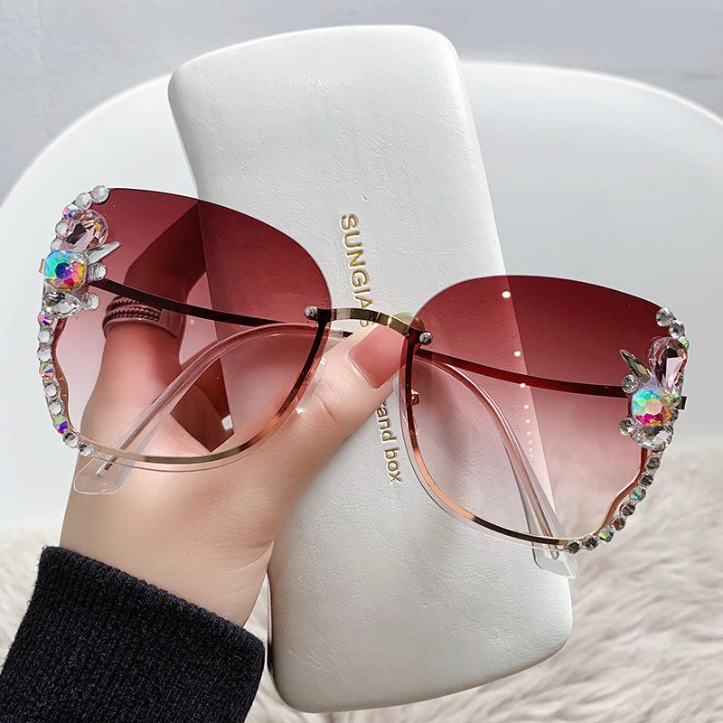 Occhiali da Sole Intarsiati di Diamanti per Donna Occhiali UV Viso Rotondo Protezione Solare Moda Guida Occhiali da Donna