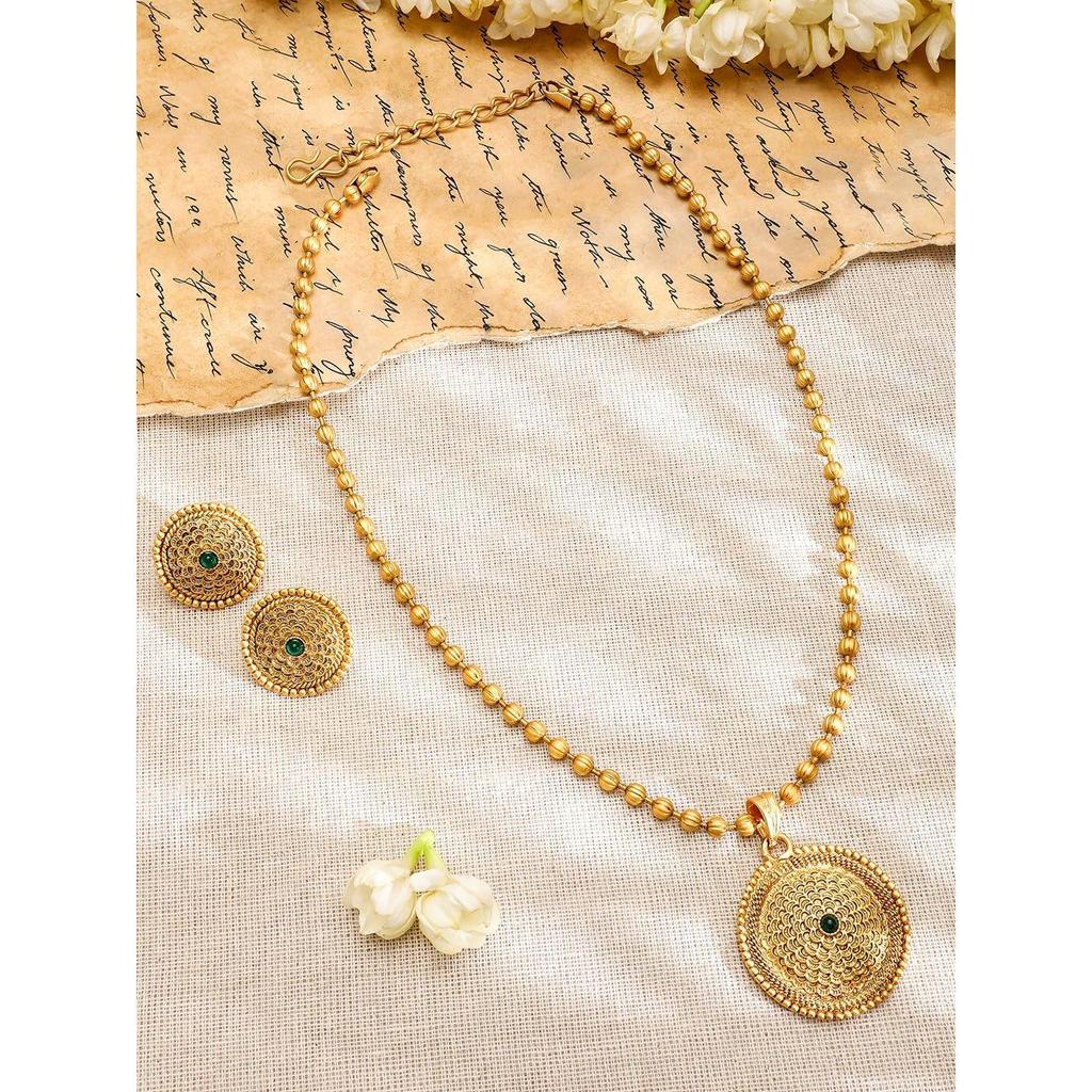 Womens  Intricate Green Stone And Golden Beade Traditional Jewellery Set