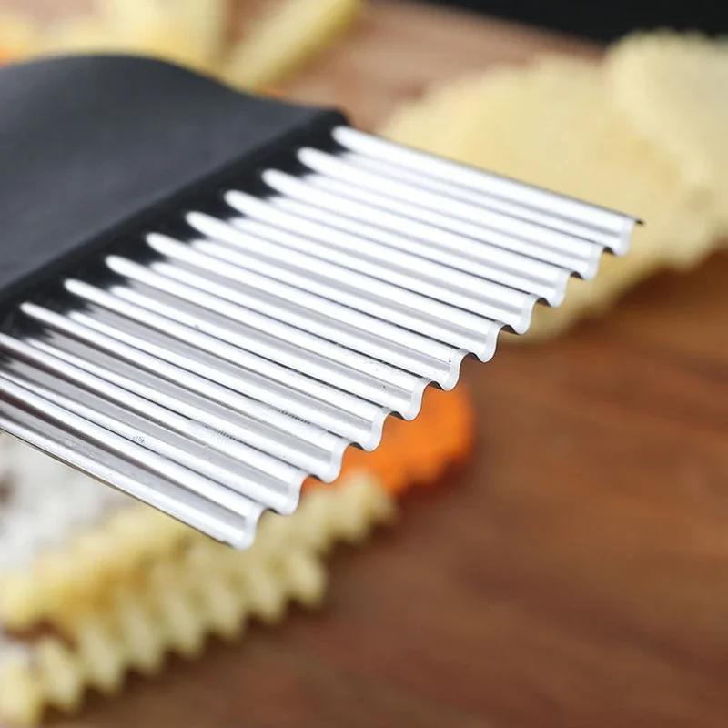 Stainless Steel Wave Knife for Household Kitchen Vegetable Cutting, Multifunctional Deep Grain Thickened Potato Chip Knife