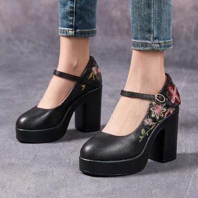 Moda GKTINOO Sapatos de Salto Mary Janes em Couro Genuíno Femininos Outono 2025 Novo Bico Redondo Bordado Salto Alto Sapatos de Plataforma