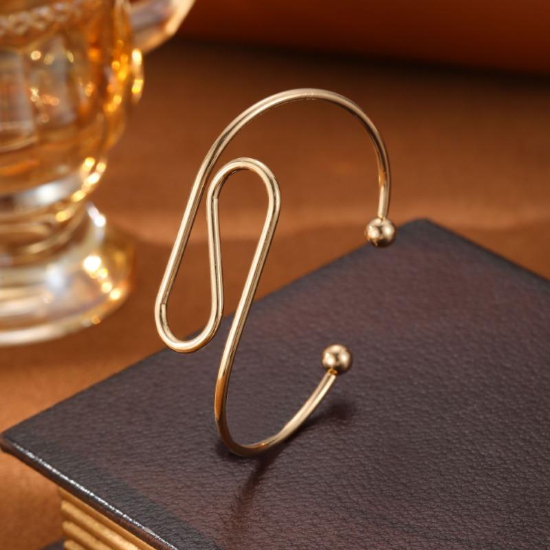 

Новый нерегулярный геометрический браслет с прорезью, женский преувеличенный дизайн, геометрический браслет с прорезью