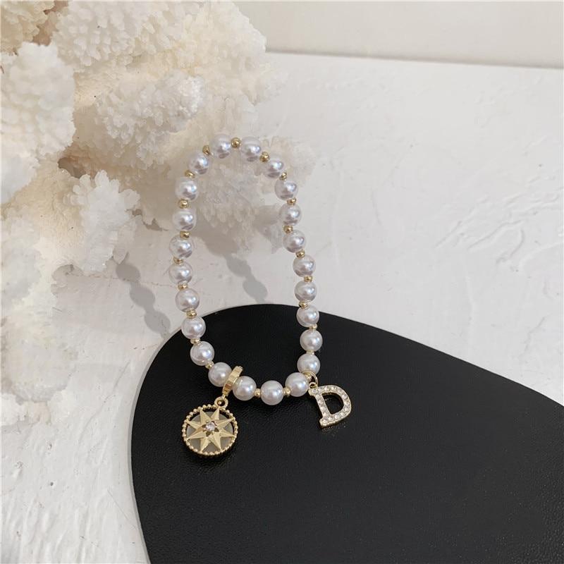 Bracelets Star Bracelet Women Gold -Plated Simple Retro Temperament Highlight Pearl Mesh Red Hand Ornaments