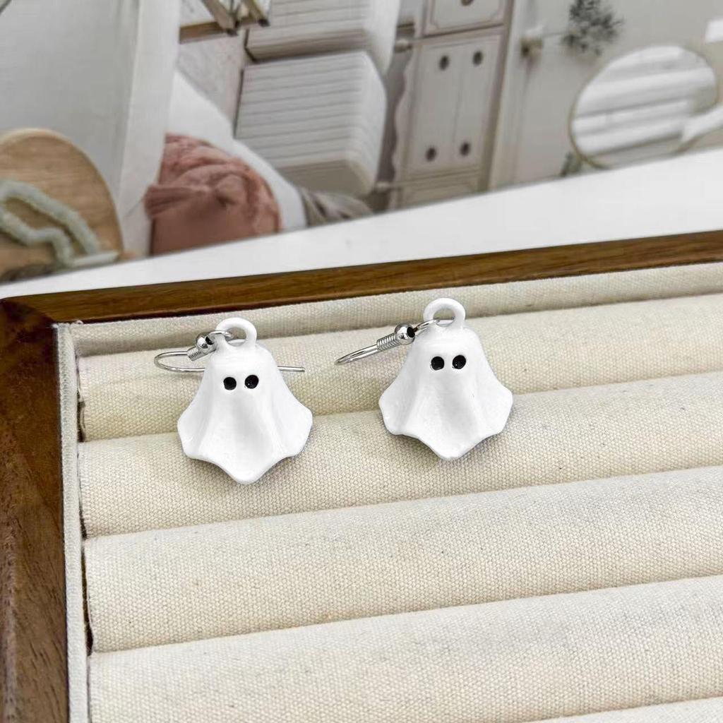 XiYin Halloween Bestseller: Cute Ghost Cartoon Earrings for Women