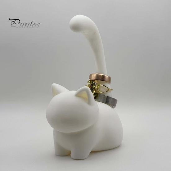 Creative Gift for Her Cute Cat Ring Holder, Minimalist Stand Bedroom Dressing Decorative Figurine Table, Sitting Jewelry Organizer Rings And Earrings
