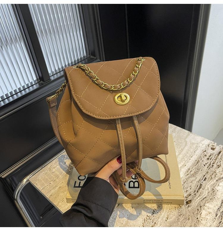 

Leopard print backpack women s fashion niche design chain Korean version schoolbag leisure street trend travel backpack коричневий