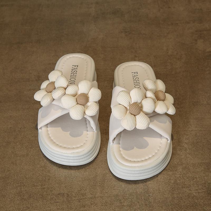 Blumen Badeschuhe Damen Sommerkleidung Urlaub am Meer mit Rock 2025 neue Feen beliebte Sandalen mit dickem Boden