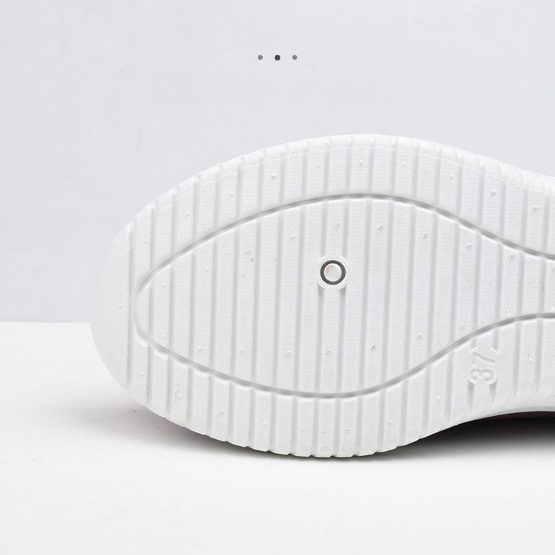 Women's Oversized Cloth Shoes Breathable Fly Woven Shoes Soft Soled Casual Mom Shoes