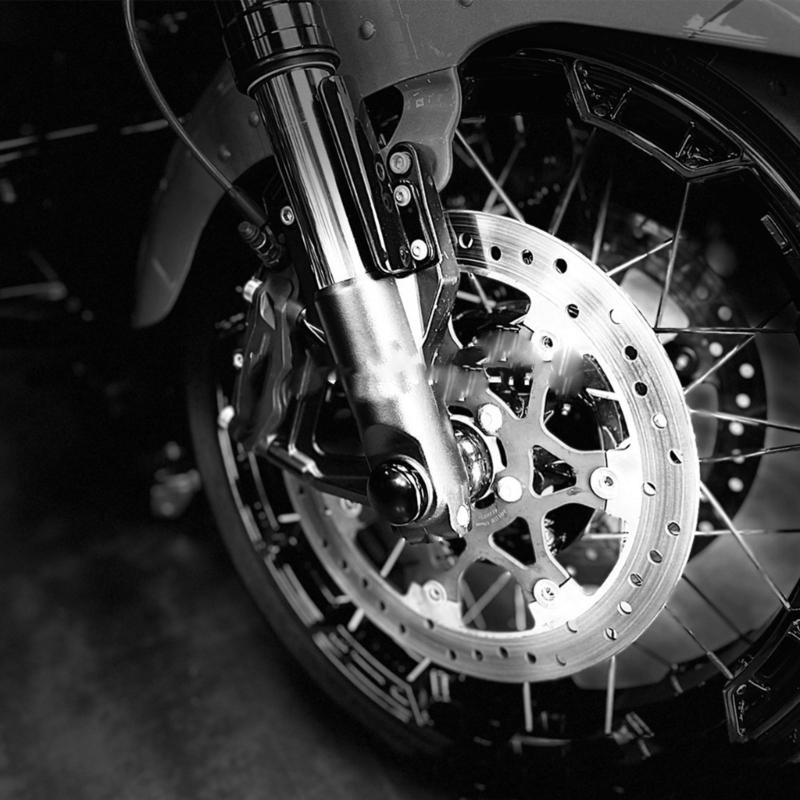 Quick Install Motorcycle Axles Protector Aluminum Construction Weatherproof Designs Front Axles Cap for Bike 121 117 CVO