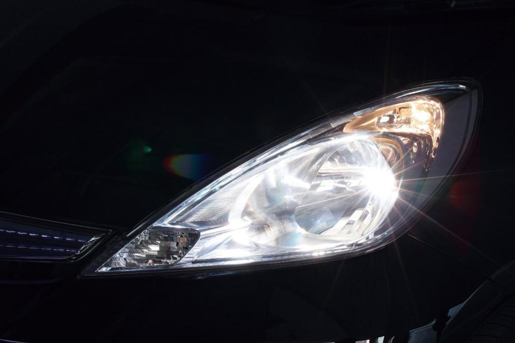 PIAA HW410 Halogenová žárovka H11 Astral Balení pro kontrolu vozidla 12V 55W Záruka Žárovka světlometu/mlhového světla, 4800K, Bílá, Vyhovující, 2, (Ekvivalent 115 W),