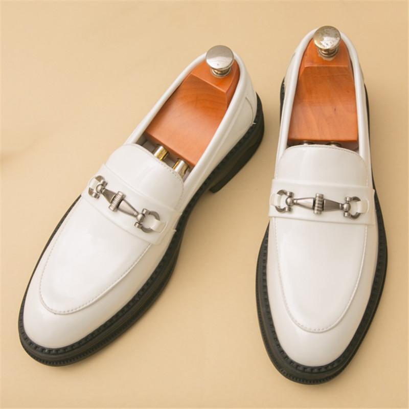 

Мода Мода Новые слипоны Белые Черные лоферы Новая мужская обувь из лакированной кожи Мужская дизайнерская формальная обувь для свадьбы, выпускного вечера 38