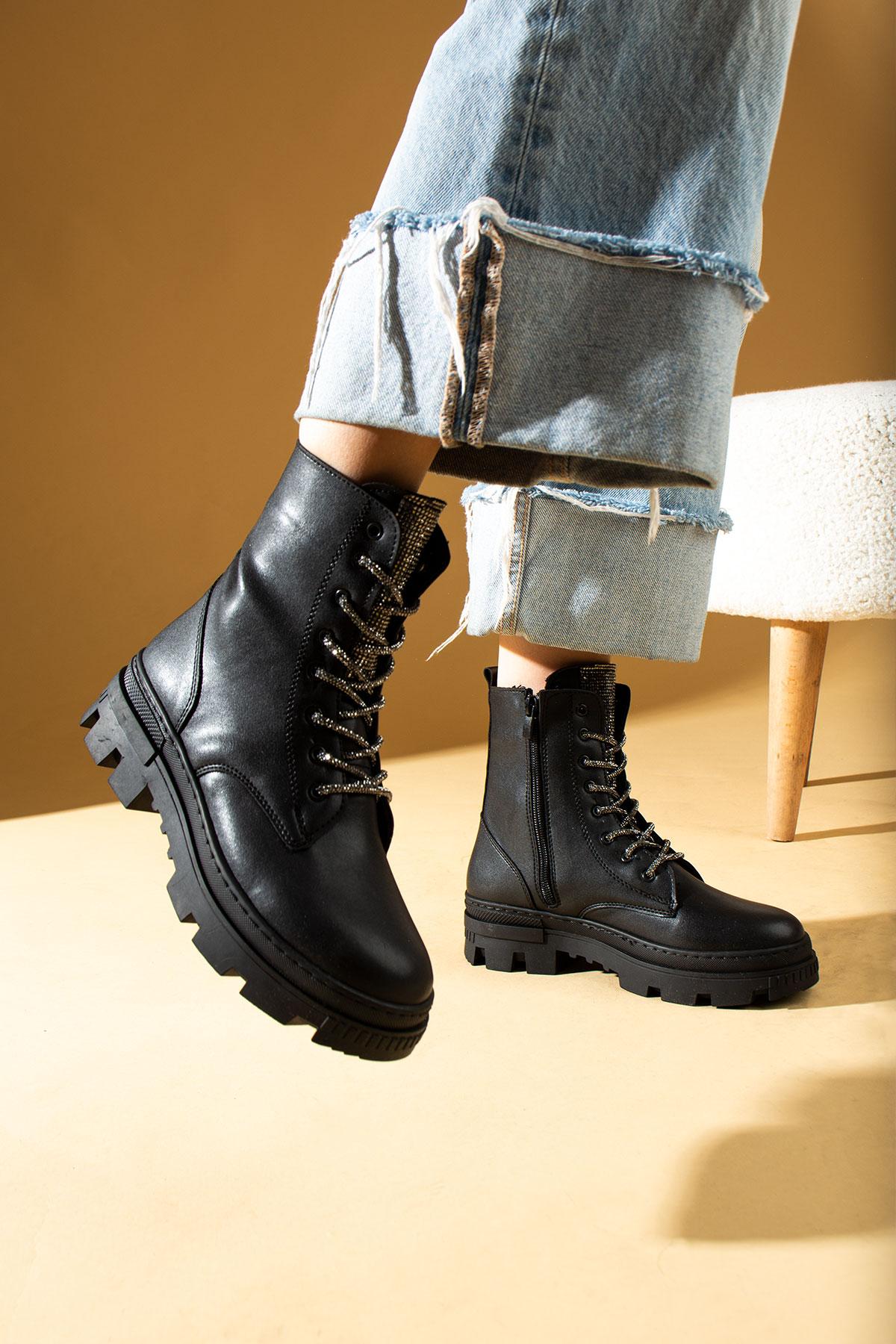 

Женские ботинки на теплой подкладке с каменной молнией и шнуровкой 57-274-23 36 чёрный