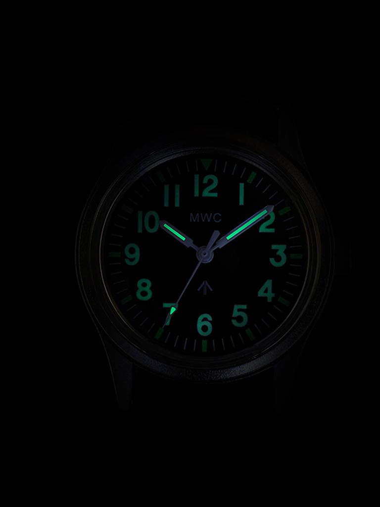 Emdeobeulyussisigye Vietnam War Us Military Watch (British Version) - Silver X Black