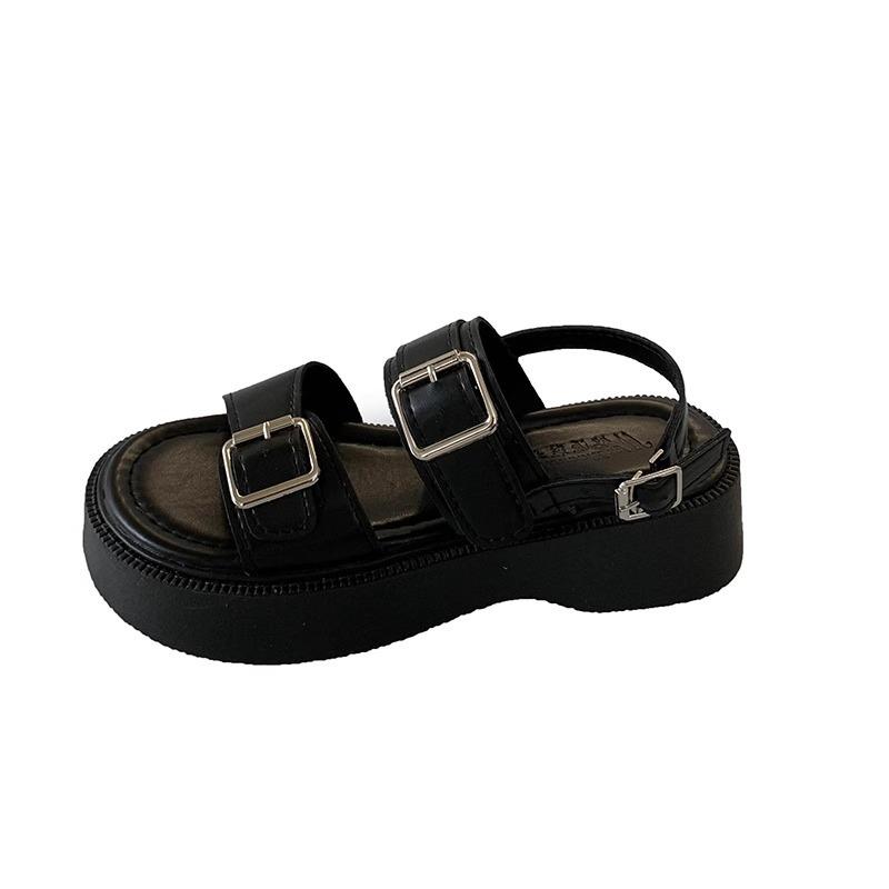 Internet celebrity open-toed fashion sandals women 2025 summer new retro student wear Korean version of versatile thick sole with skirt